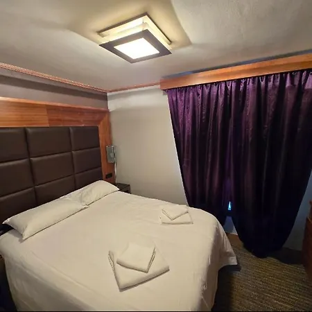 호텔 Le Cocon Des 2 Alpes, Spa, Jacuzzi, Piscine Chauffee 3*